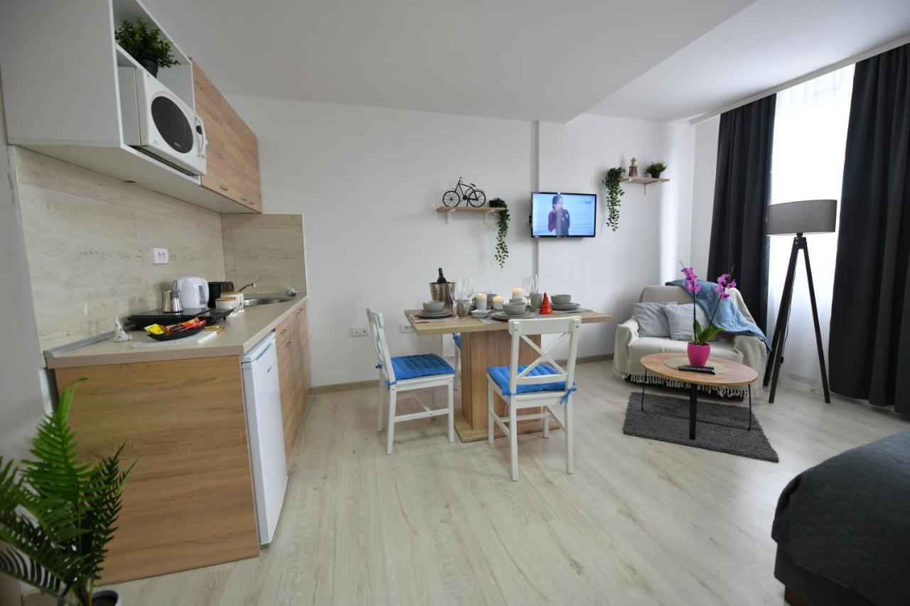 West In Apartments Cacak Exterior photo